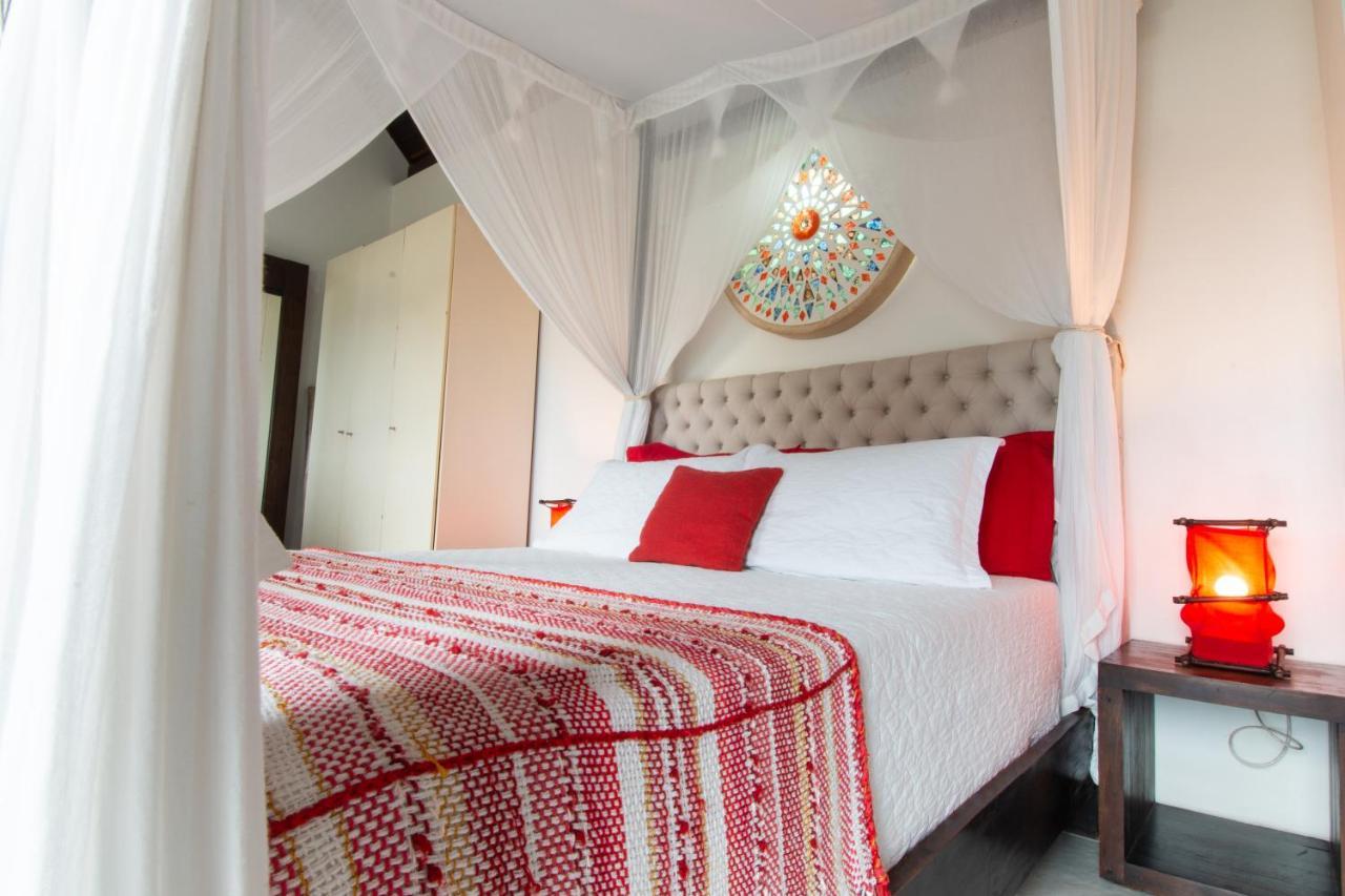 Olhos Verdes Guest House Bombinhas Eksteriør bilde