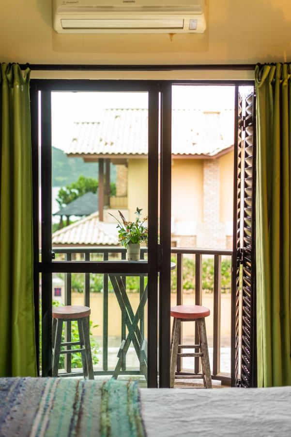 Olhos Verdes Guest House Bombinhas Eksteriør bilde