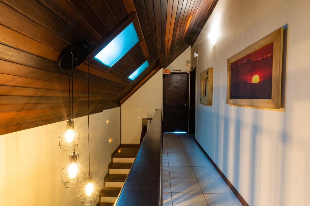 Olhos Verdes Guest House Bombinhas Eksteriør bilde