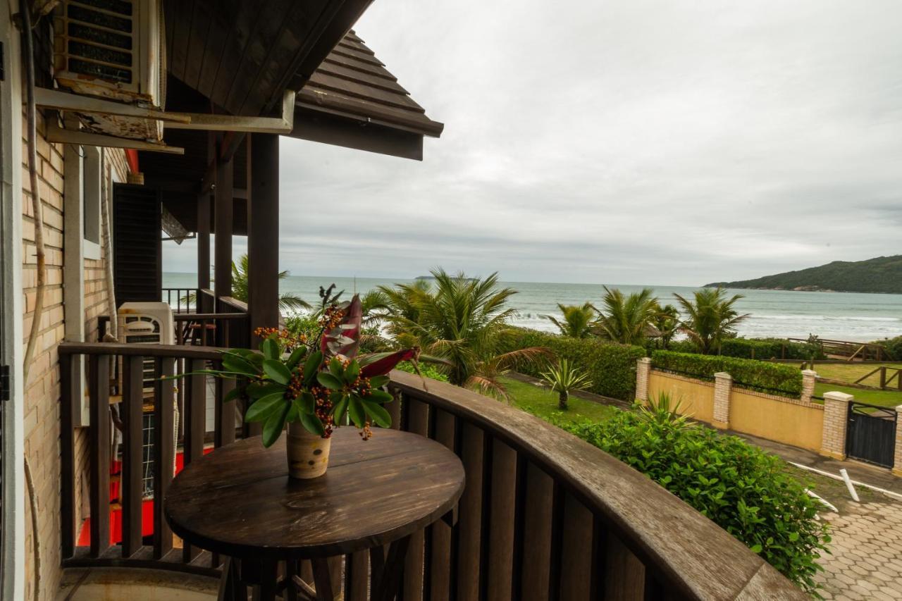 Olhos Verdes Guest House Bombinhas Eksteriør bilde